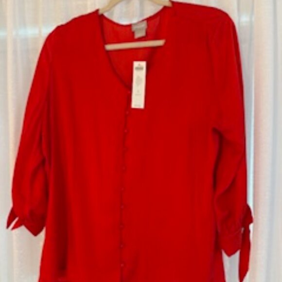 Red Chico's Blouse. Size 2. - Picture 2 of 4
